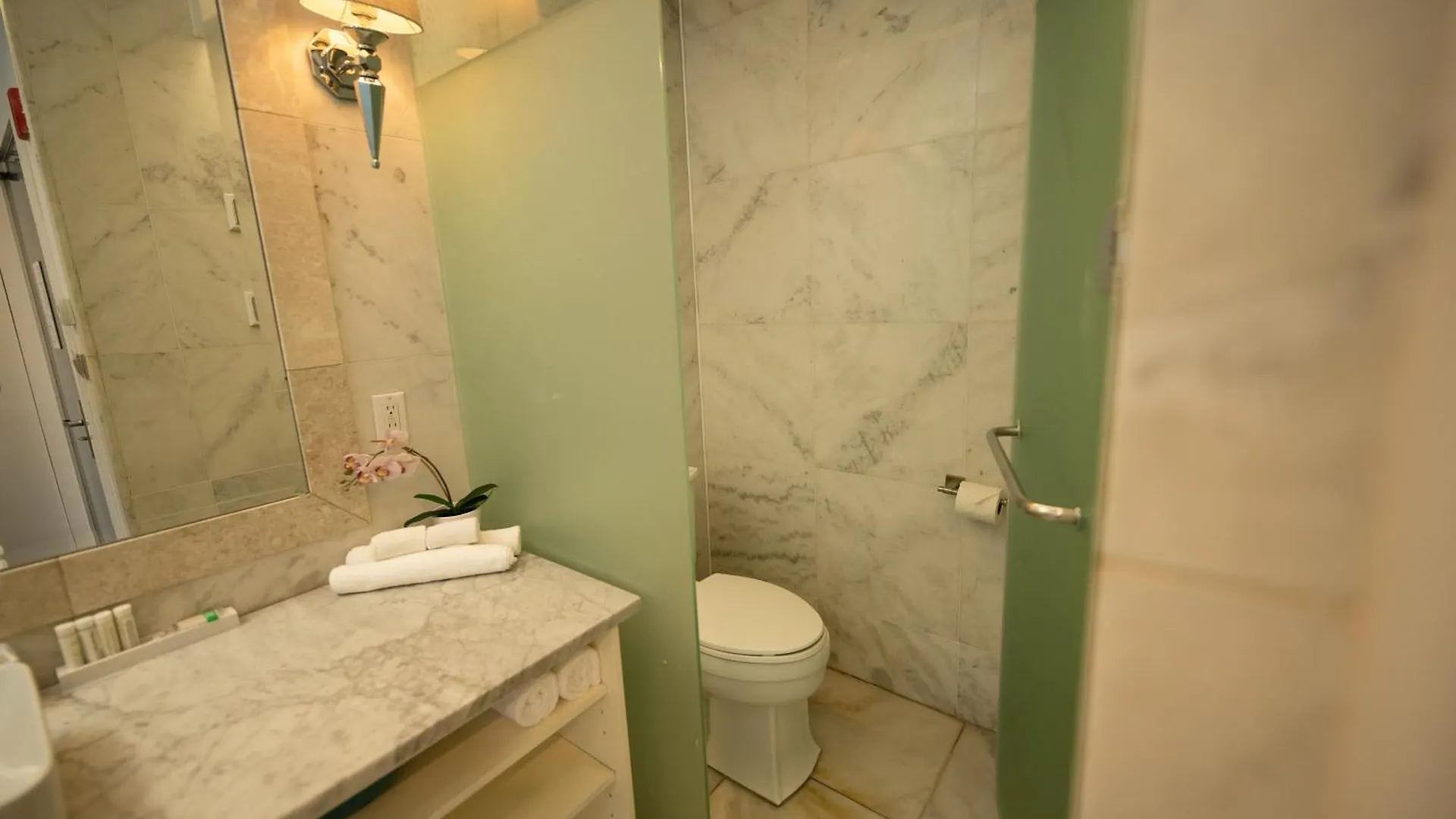The One Boutique Hotel Нью-Йорк 3*,  США